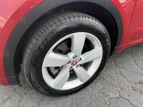 2019 Jaguar E-PACE P300 R-Dynamic SE