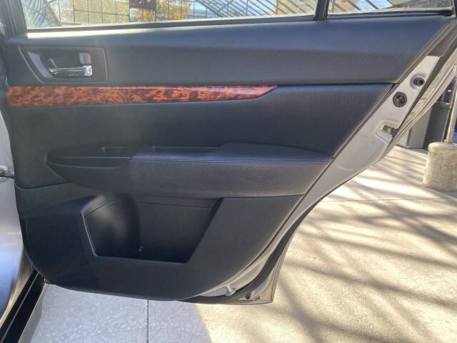 2011 Subaru Outback 2.5i Limited