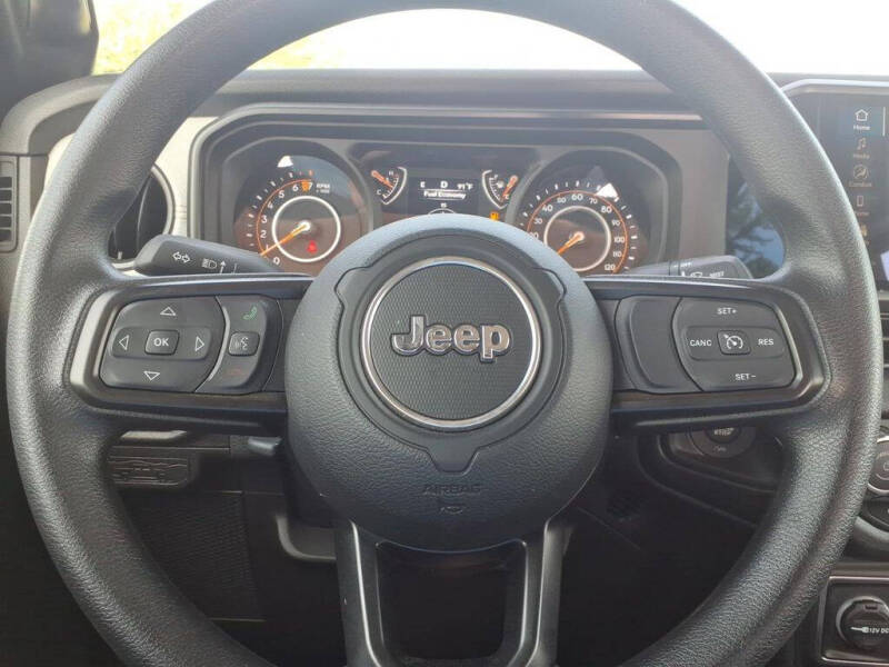 2026 Jeep Gladiator Sport