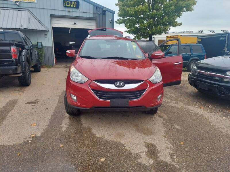 2012 Hyundai Tucson for sale at Car Connection in Yorkville IL