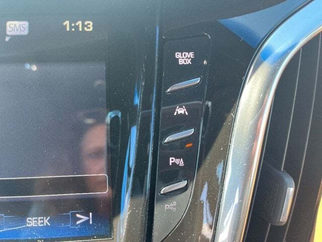2017 Cadillac Escalade ESV 38