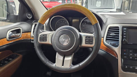 2013 Jeep Grand Cherokee Overland Summit