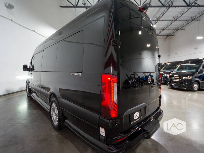 2024 Mercedes-Benz Sprinter 3500XD