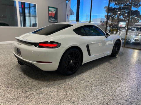 2019 Porsche 718 Cayman