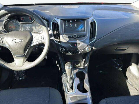 2017 Chevrolet Cruze LT Auto