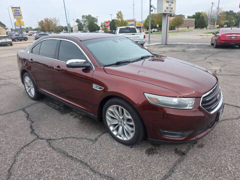 2015 Ford Taurus SEL