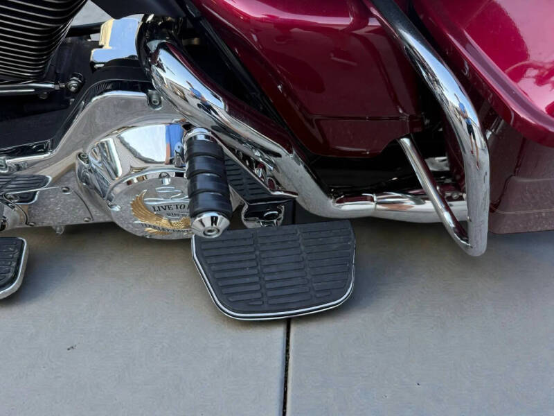 2004 Harley-Davidson FLHTCI Electra Glide Classic