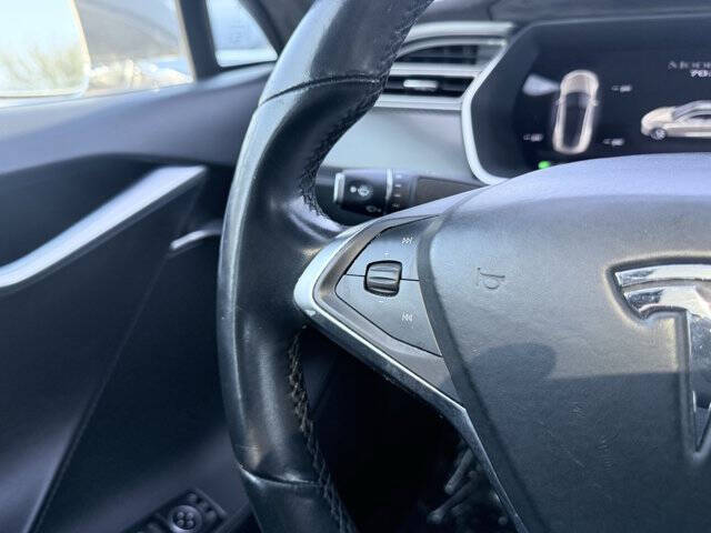 2015 Tesla Model S 70D