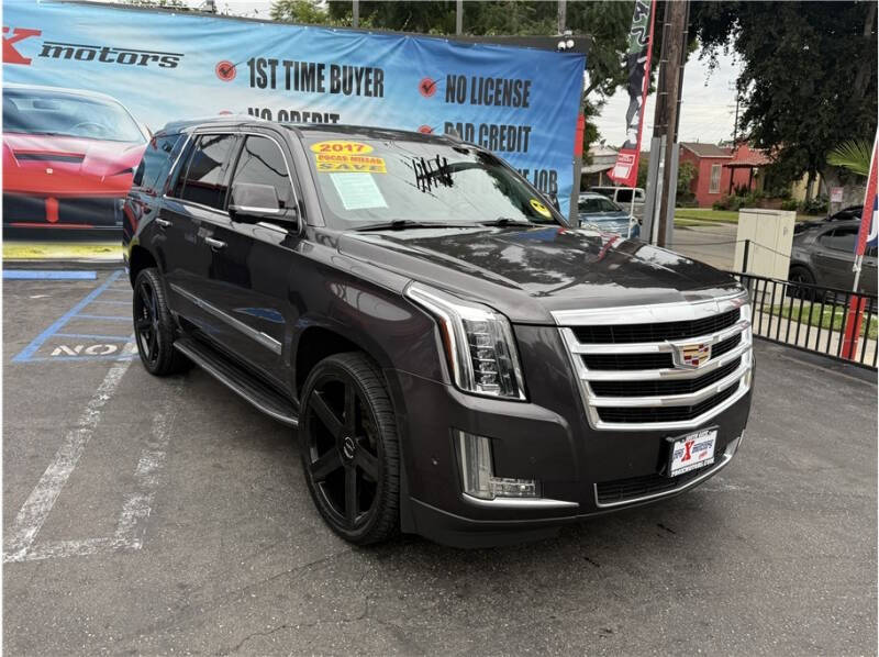 2017 Cadillac Escalade Standard