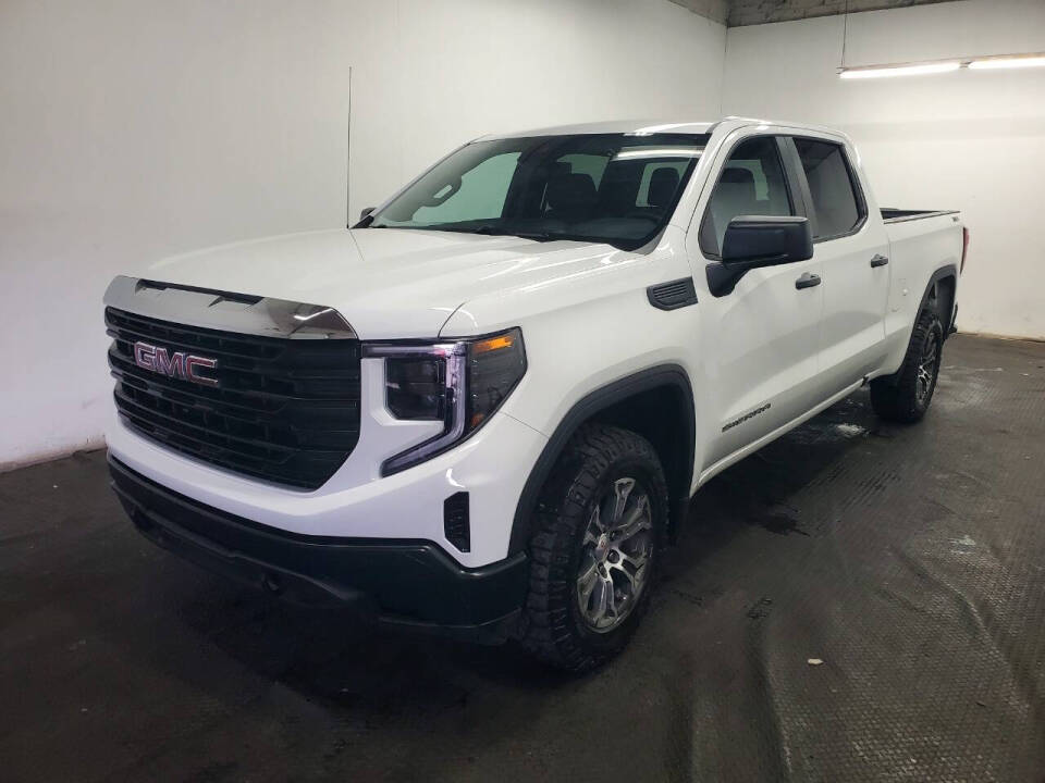 2023 GMC Sierra 1500 Pro's photo