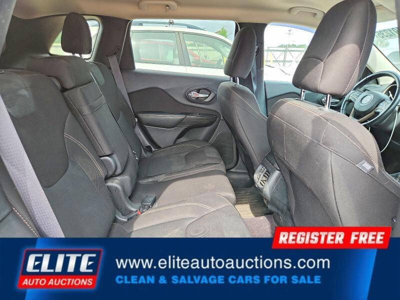 2016 Jeep Cherokee Latitude