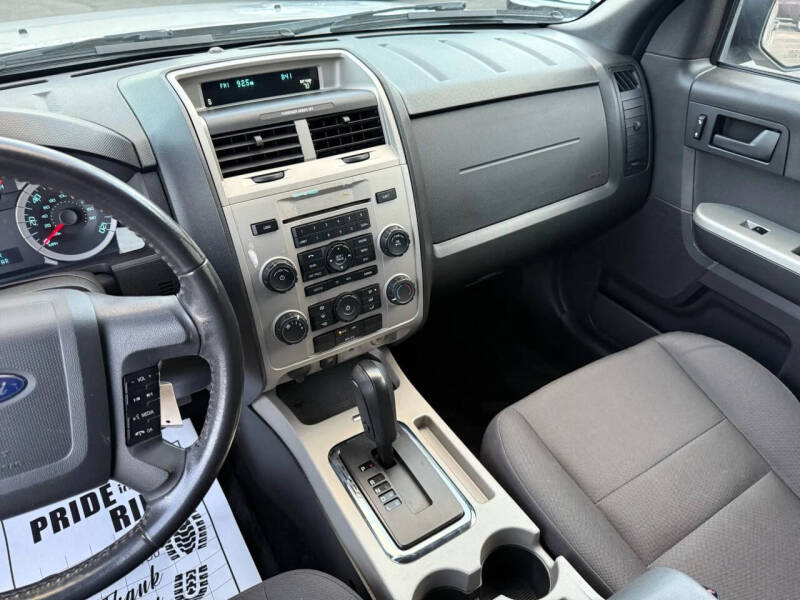 2011 Ford Escape XLT