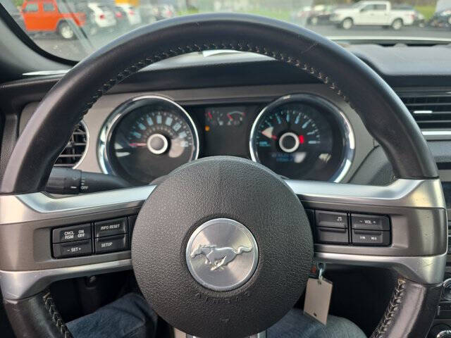 2014 Ford Mustang V6