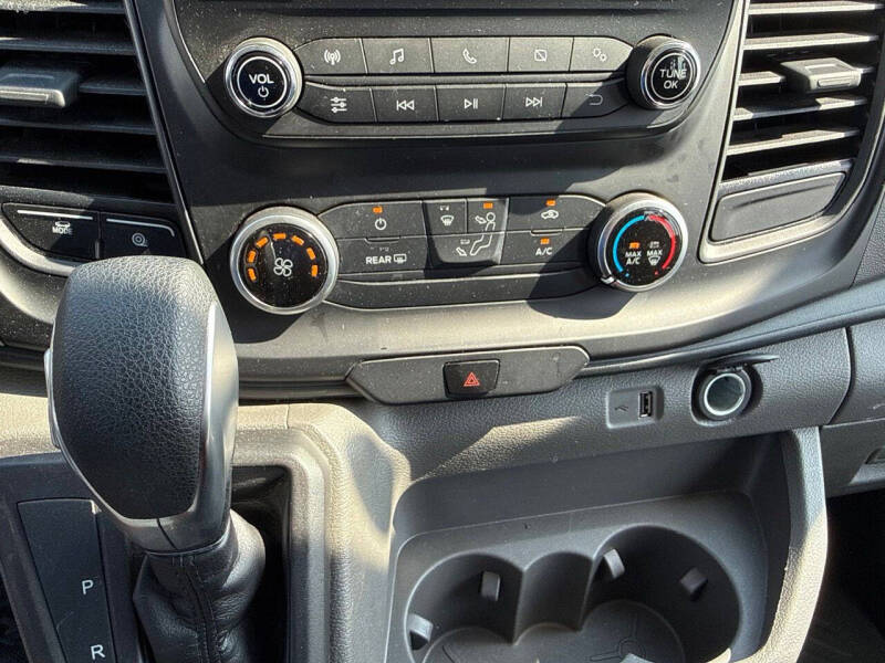 2025 Ford Transit