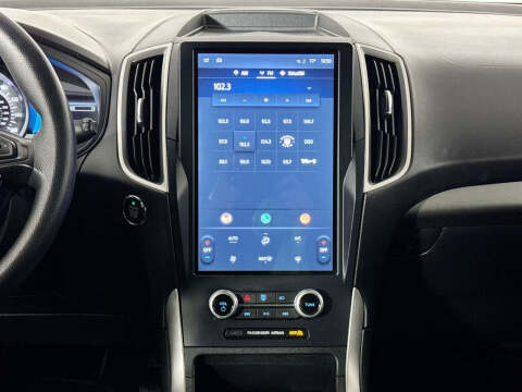 2022 Ford Edge SE