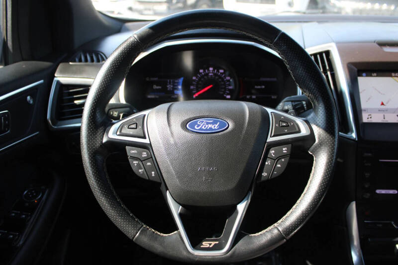 2019 Ford Edge ST