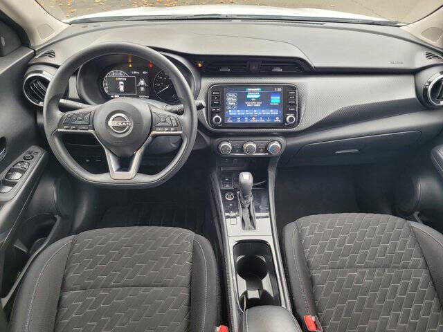 2023 Nissan Kicks SV