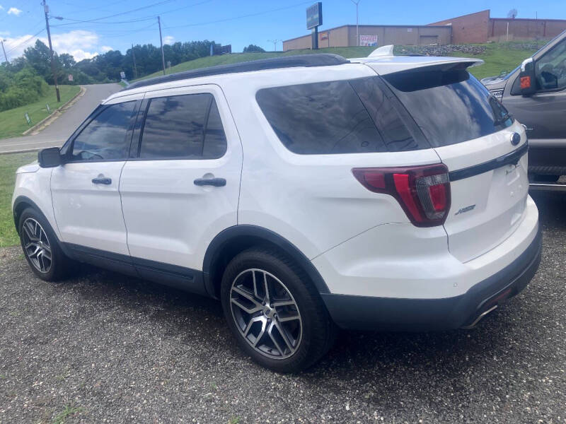 2016 Ford Explorer Sport