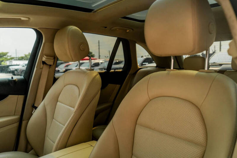 2020 Mercedes-Benz GLC GLC 300