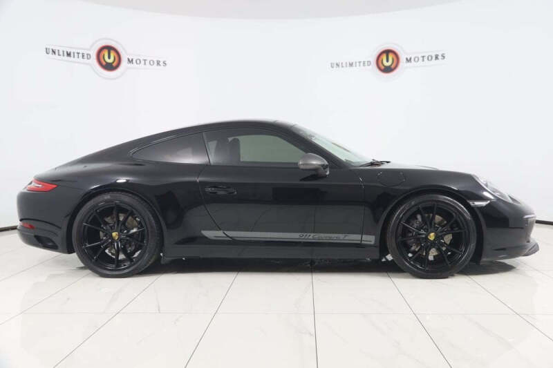 2019 Porsche 911 Carrera