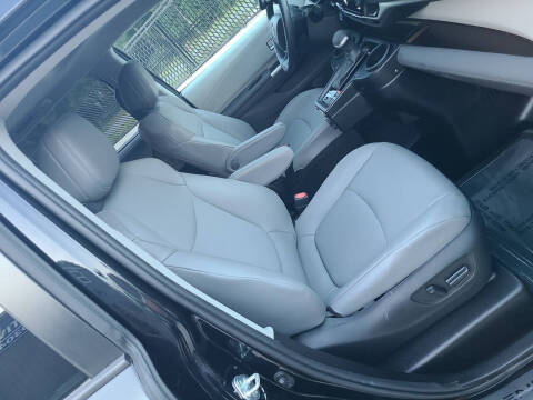 2022 Toyota Sienna XLE 8-Passenger