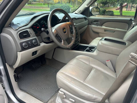 2013 Chevrolet Avalanche LT Black Diamond