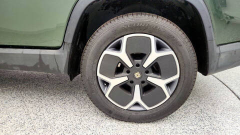 2024 Rivian R1T Adventure