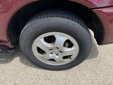 2002 Mercedes-Benz M-Class ML 320