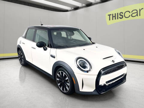 2022 MINI Hardtop 4 Door