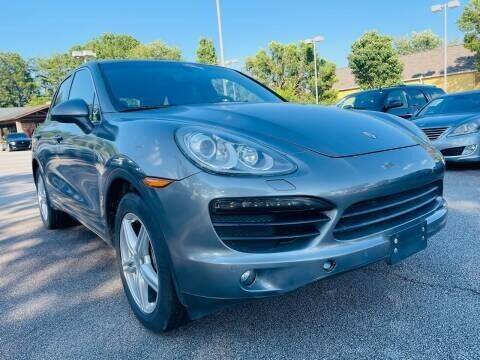 2014 Porsche Cayenne for sale at Classic Luxury Motors in Buford GA
