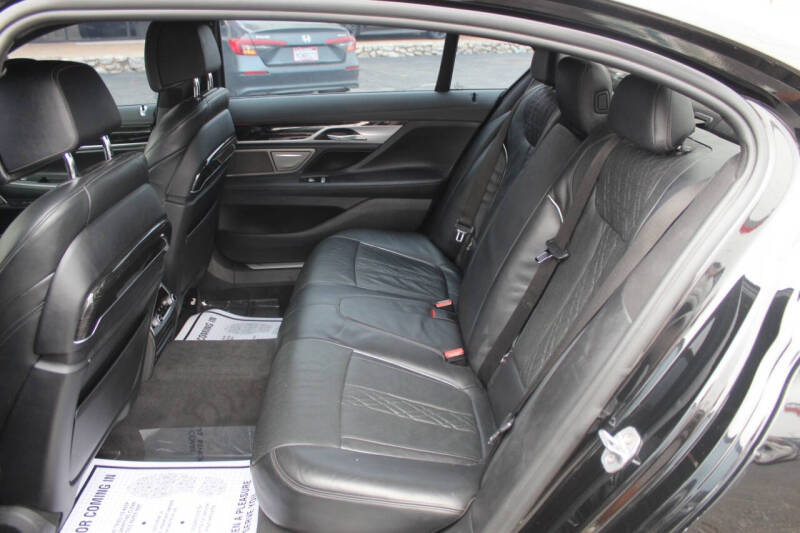 2019 BMW 7 Series 750i