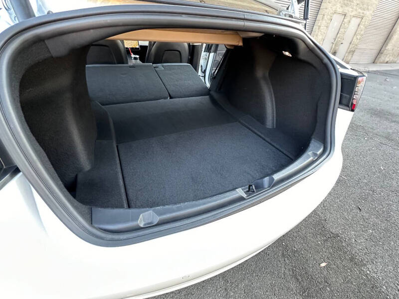 2021 Tesla Model 3 Base photo 24