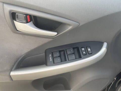 2010 Toyota Prius II