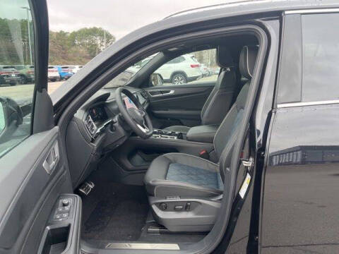 2026 Volkswagen Atlas Cross Sport SEL Premium R-Line 4Motion