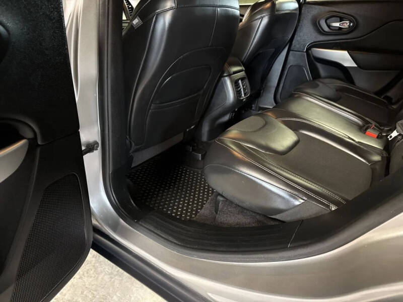 2018 Jeep Cherokee Latitude Plus