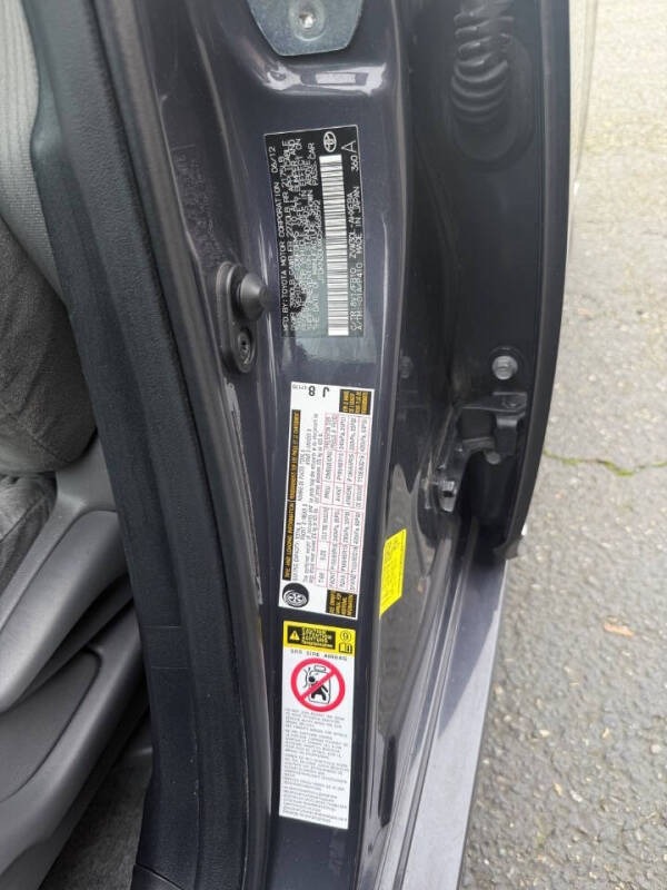 2012 Toyota Prius Two