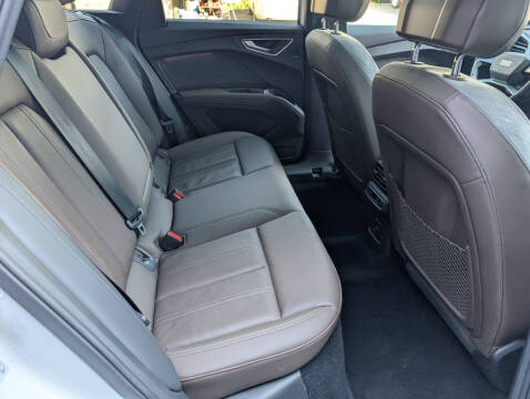 2023 Audi Q4 e-tron quattro Premium Plus 50