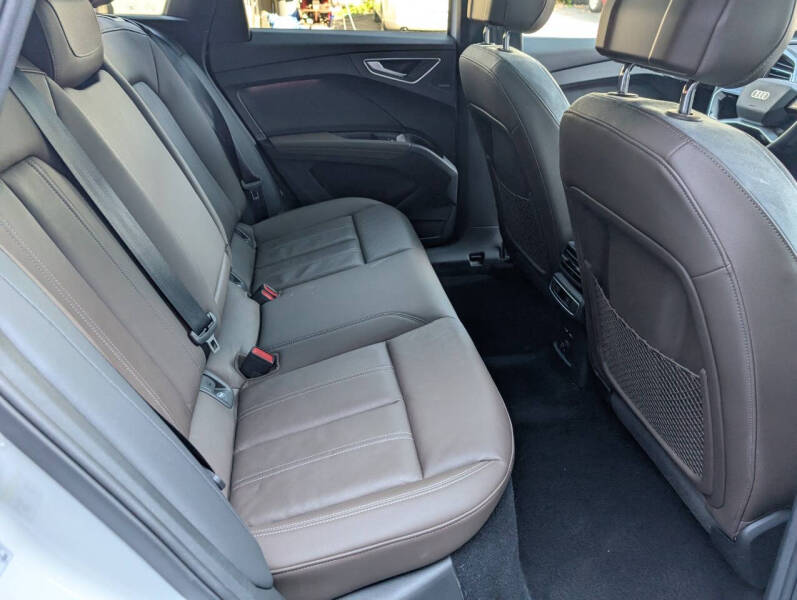 2023 Audi Q4 e-tron quattro Premium Plus 50