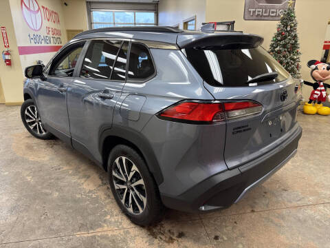 2024 Toyota Corolla Cross XLE