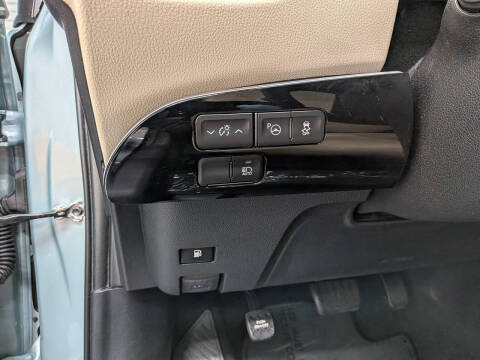 2021 Toyota Prius LE AWD-e