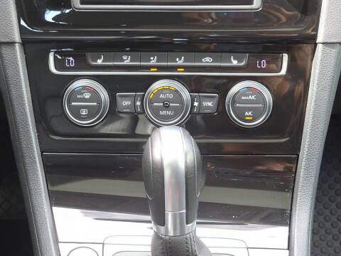 2016 Volkswagen Golf TSI SEL