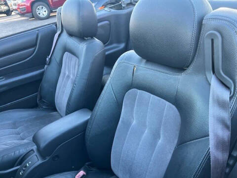 2004 Chrysler Sebring LXi