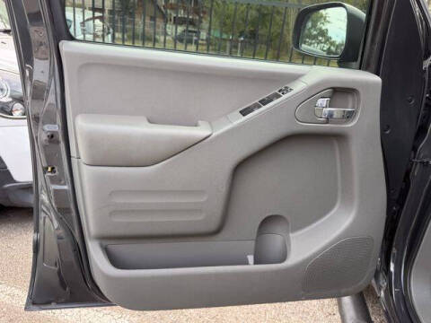 2015 Nissan Frontier SV