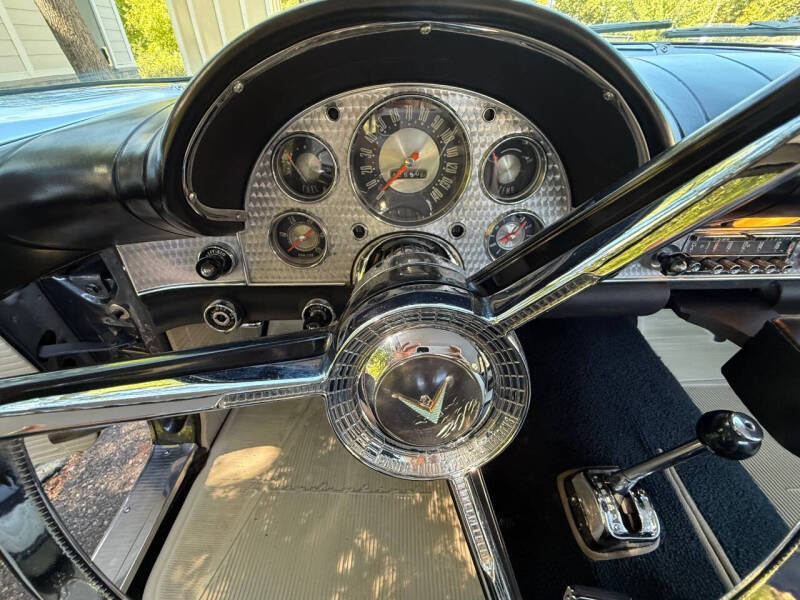 1957 Ford Thunderbird