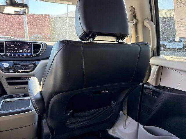 2023 Chrysler Pacifica Touring L