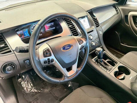 2019 Ford Taurus SEL