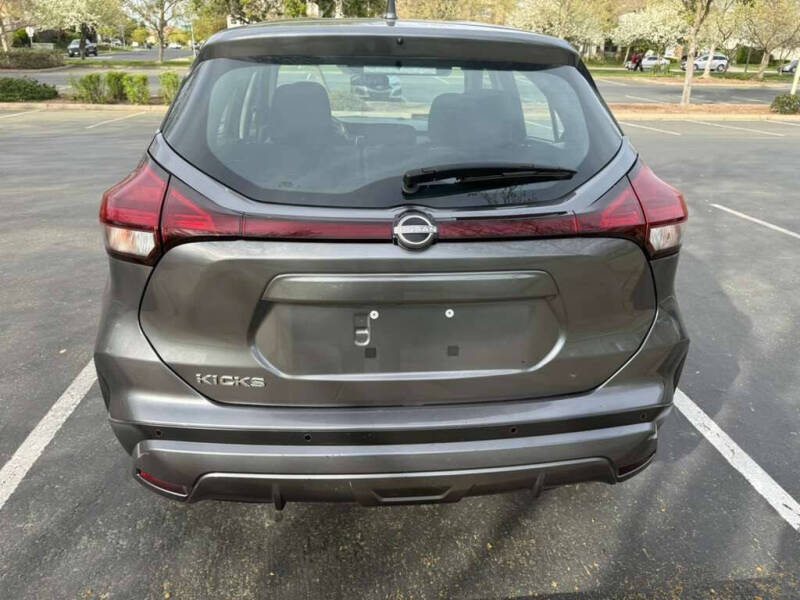 2023 Nissan Kicks S