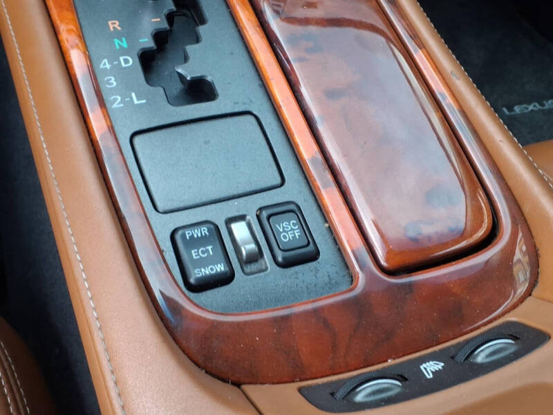 2005 Lexus SC 430