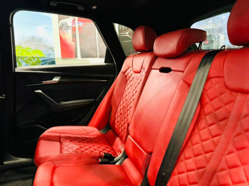 2024 Audi SQ5 3.0T quattro Premium Plus