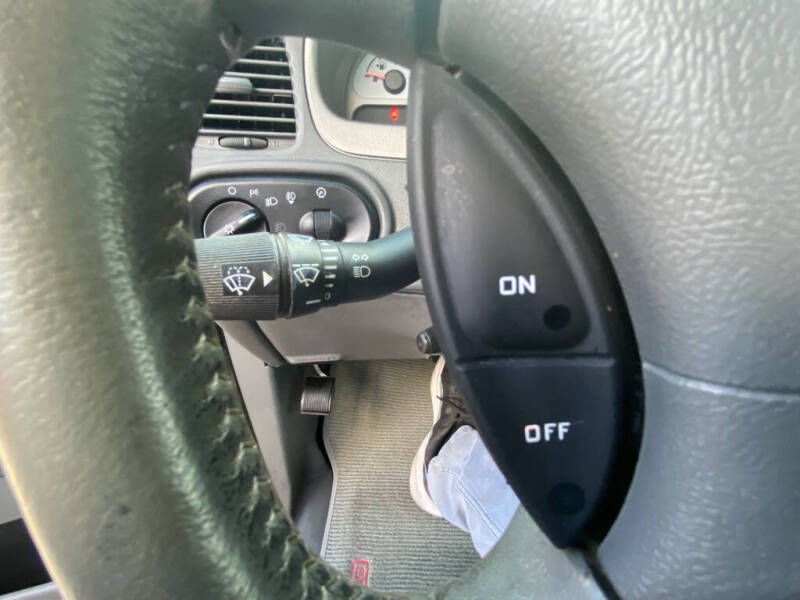 2004 Ford Explorer Sport Trac XLS